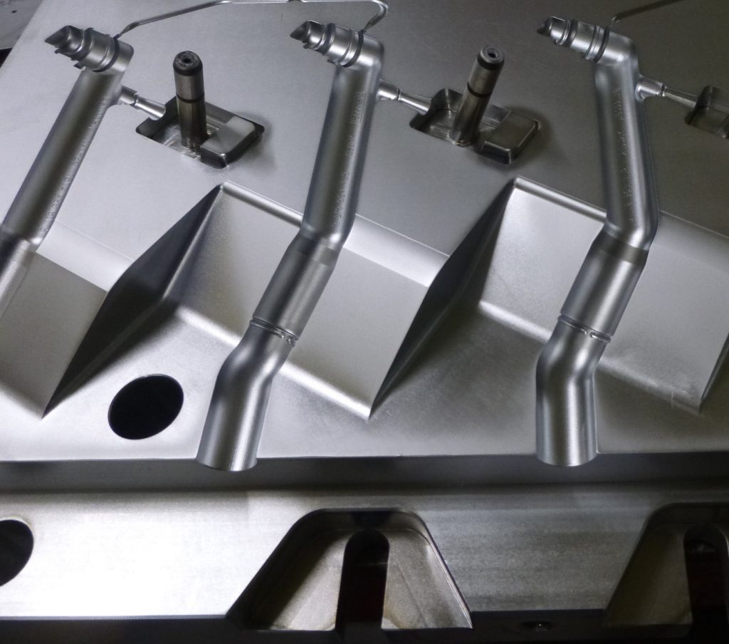 WHY CHOOSING CHROMEPLATING FOR YOUR MOULDS OCS Stampi